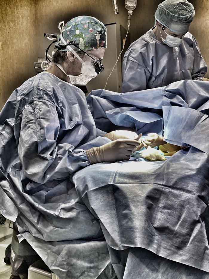 Equipo Unidad de la Mano y Muñeca Unidad de traumatología y cirugía de mano y muñeca dirigida por el Dr. Miguel del Cerro con mas de 30 años de experiencia